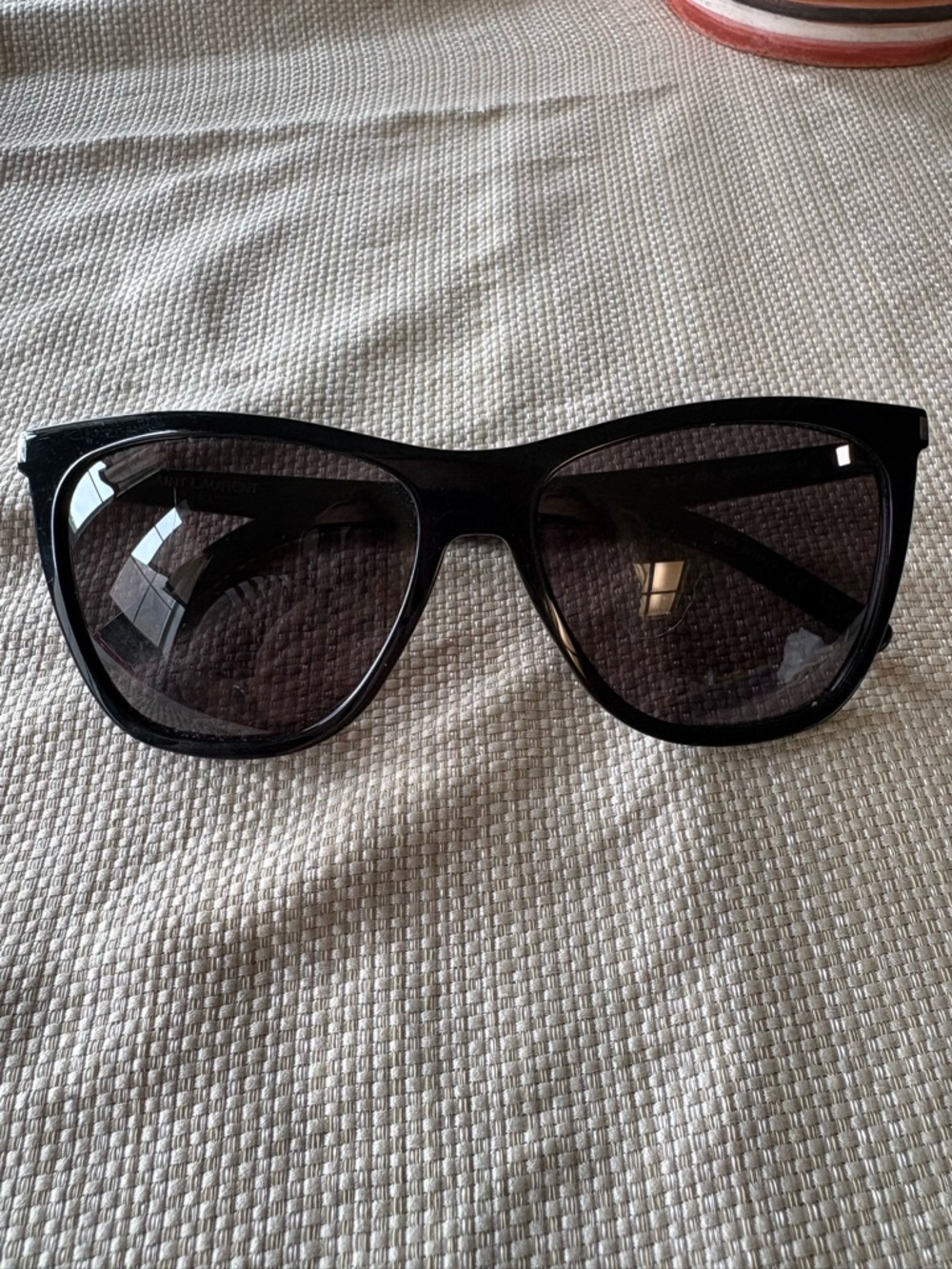 Saint Laurent sunglasses style code sl 526 001
